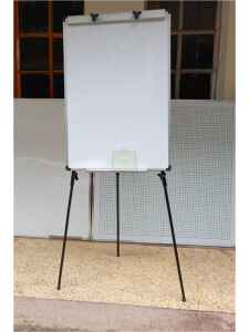 Heavy-Duty Flipchart Stand (3ft x 2ft) – Professional Stability for Dynamic Presentations